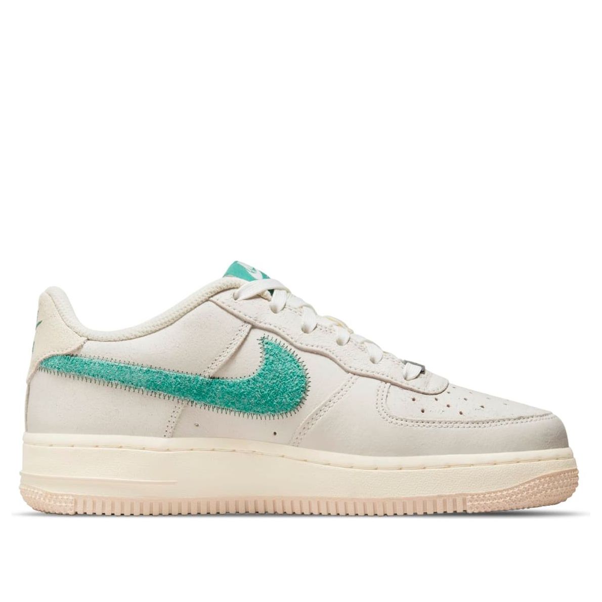 (GS) Nike Air Force 1 '07 LV8 'Test of Time' DO5877-100