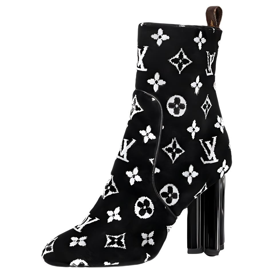 LOUIS VUITTON Silhouette Ankle Boots 10cm Women's Black White