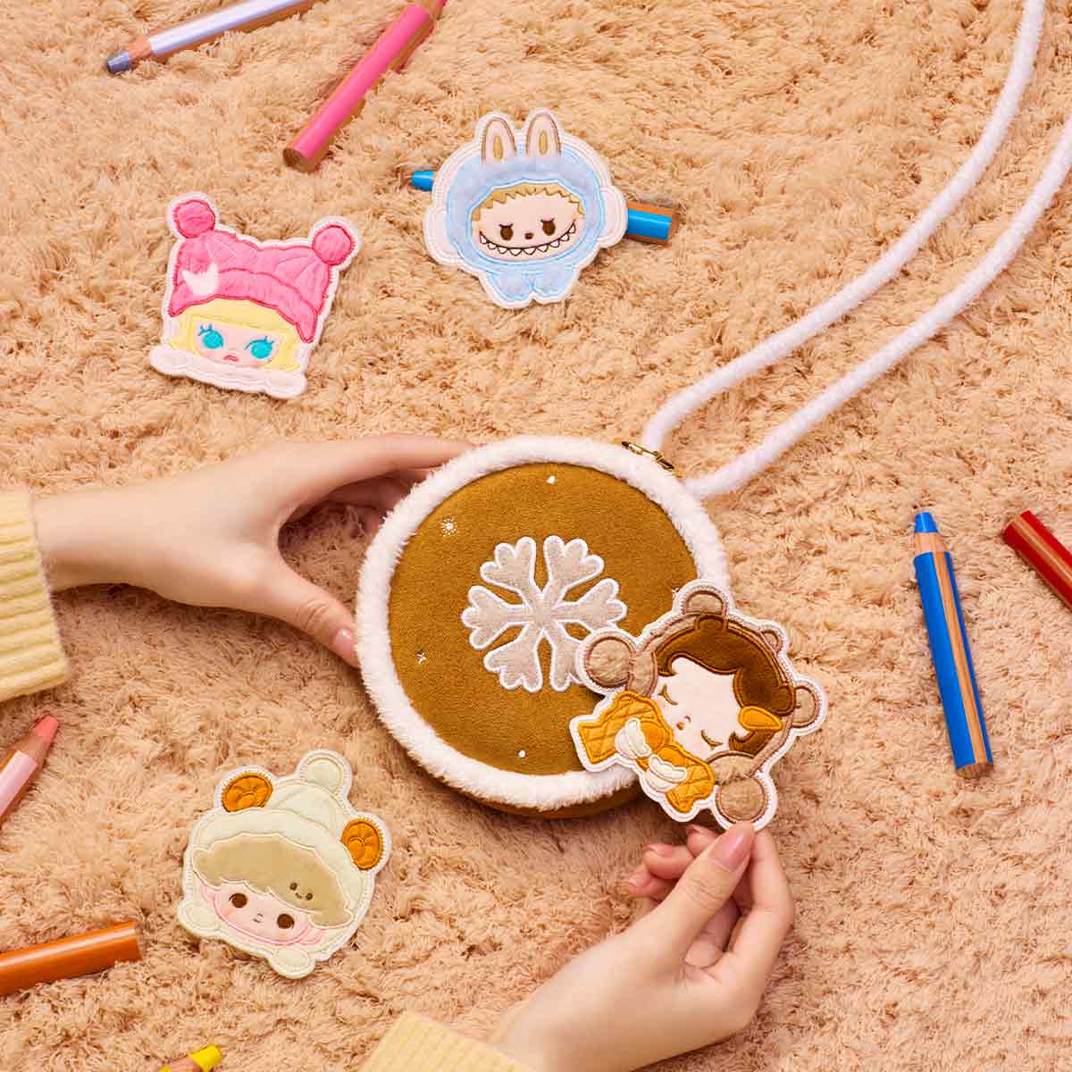 Pop Mart Pop Bean Fluffy and Cozy Crossbody Bag PPMT-2511-0061-1011181632