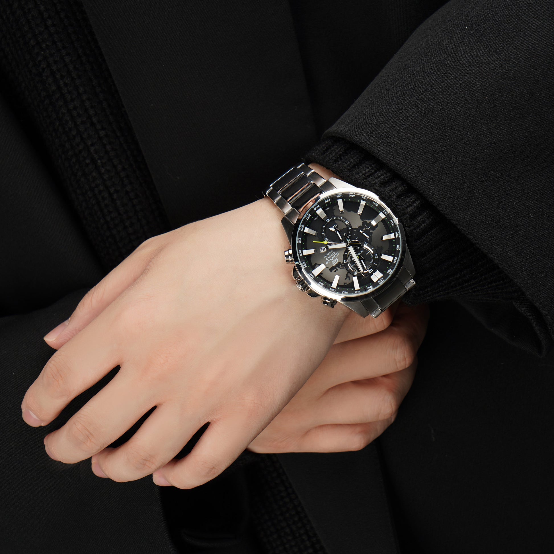 CASIO Quartz Waterproof EDIFICE Stainless Steel Strap Sapphire Crystal Solar Powered Mens Silver Analog EFR-303D-1AVUPR
