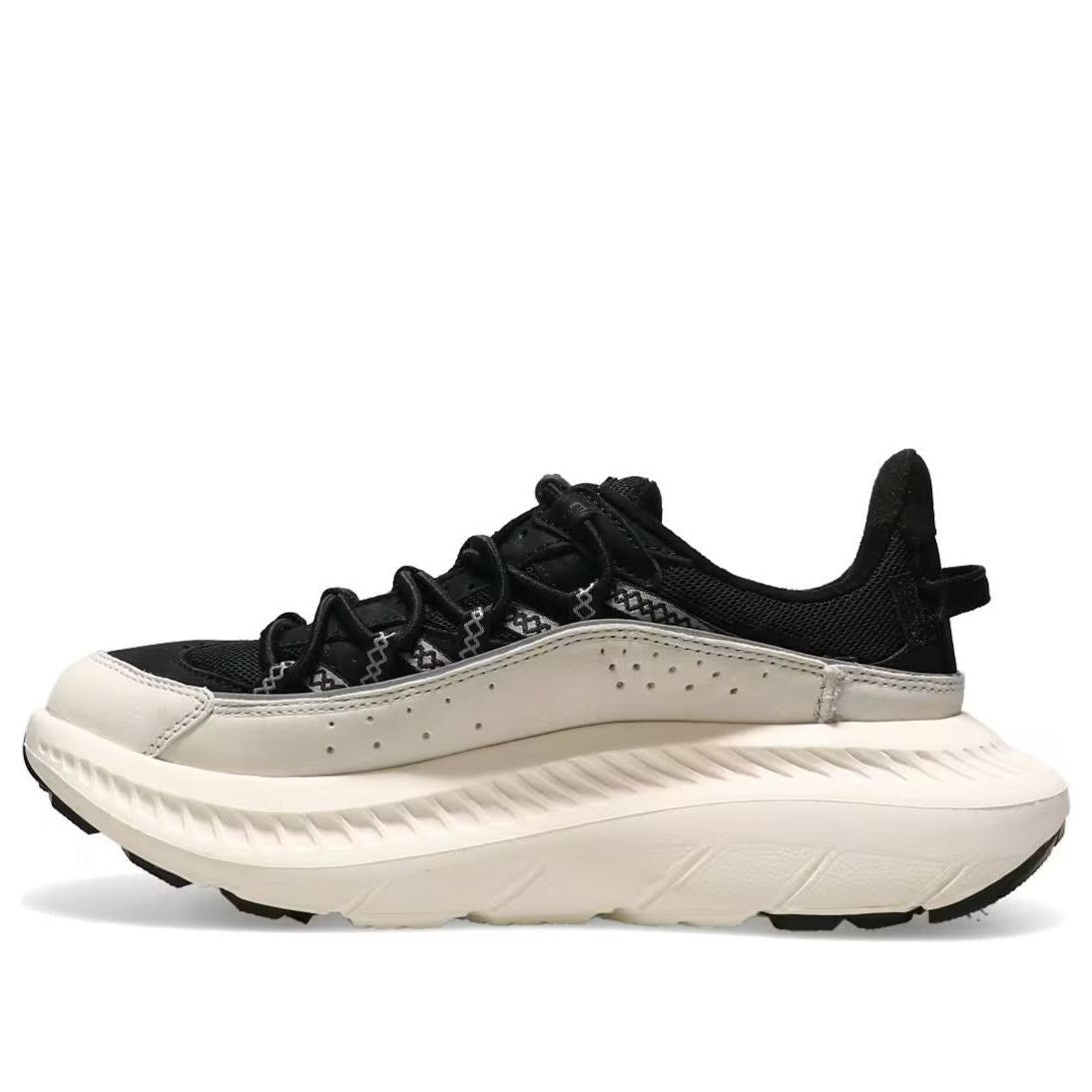 UGG CA805 V2 Remix 'Black white' 1138050-BWHT