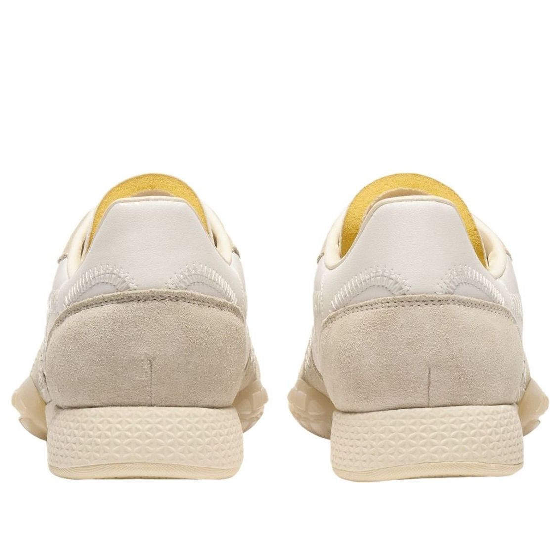 Onitsuka Tiger Traspike 'Off White' 1183C558-100