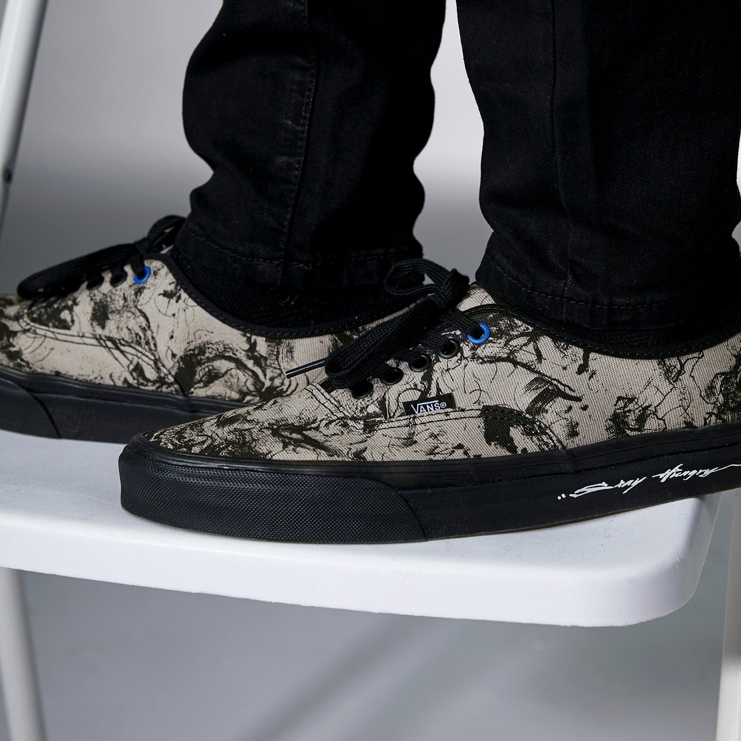 Vans Huatunan x Authentic 'Year of The Tiger' VN000QERBLK