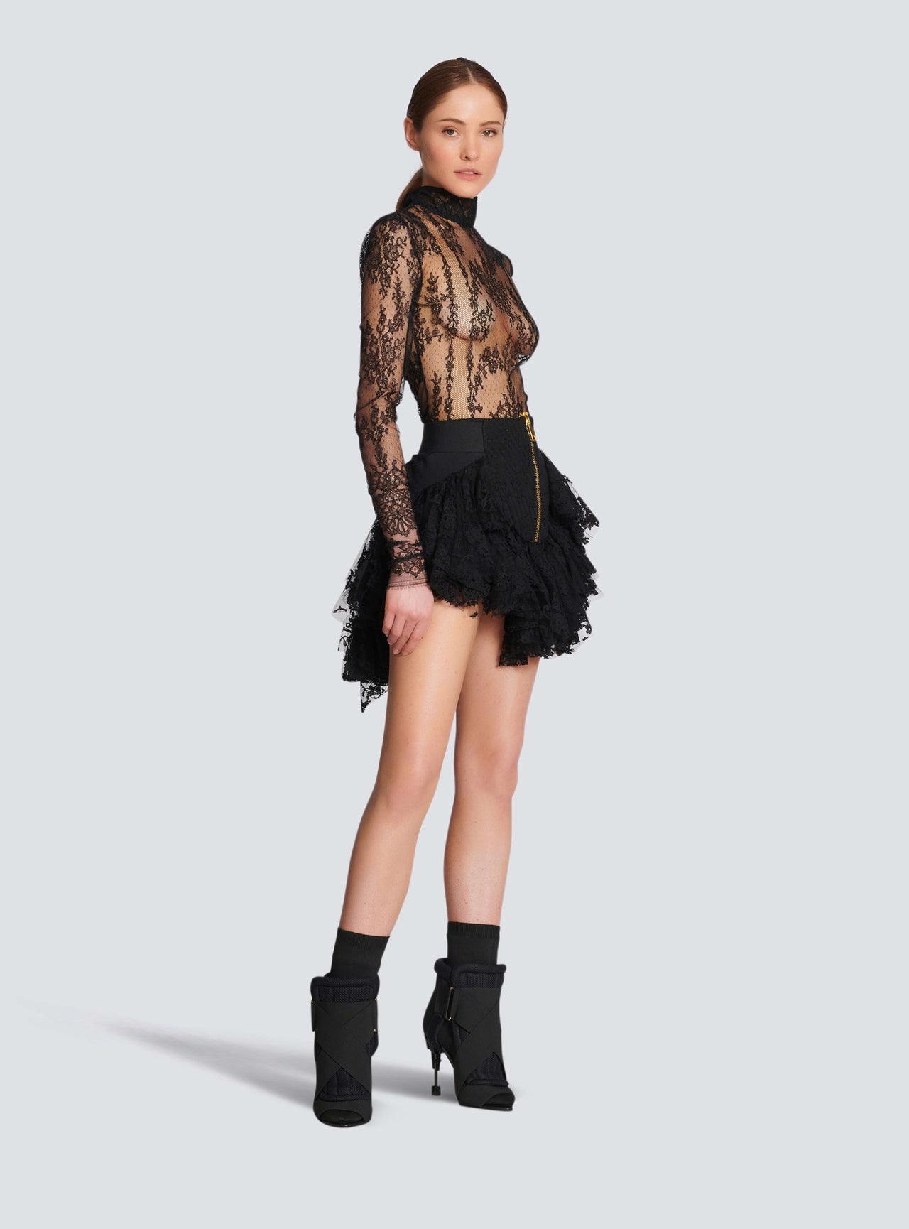 Balmain Women's Short Zipped Skirt With Lace Ruffles
