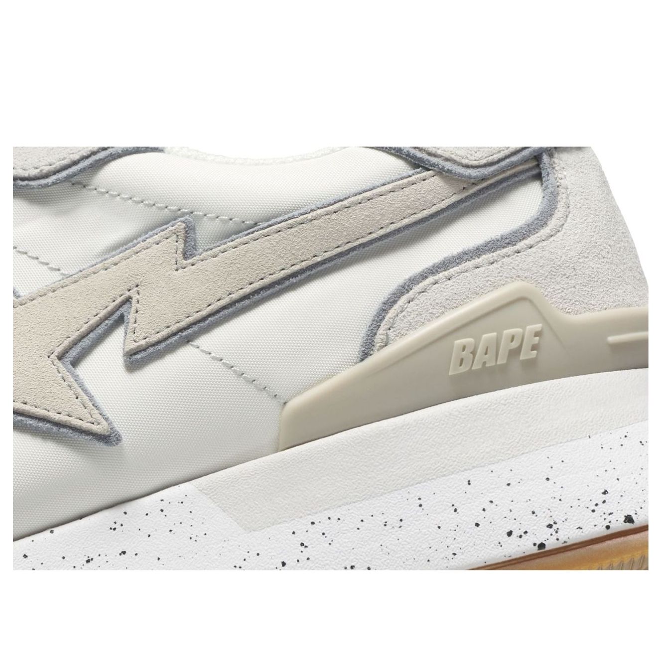 A Bathing Ape Road Sta Express #1 'White' 1J80-191-063