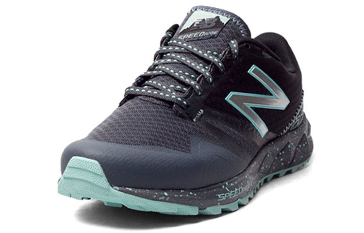 (WMNS) New Balance NB 690 'Black' WT690LA1