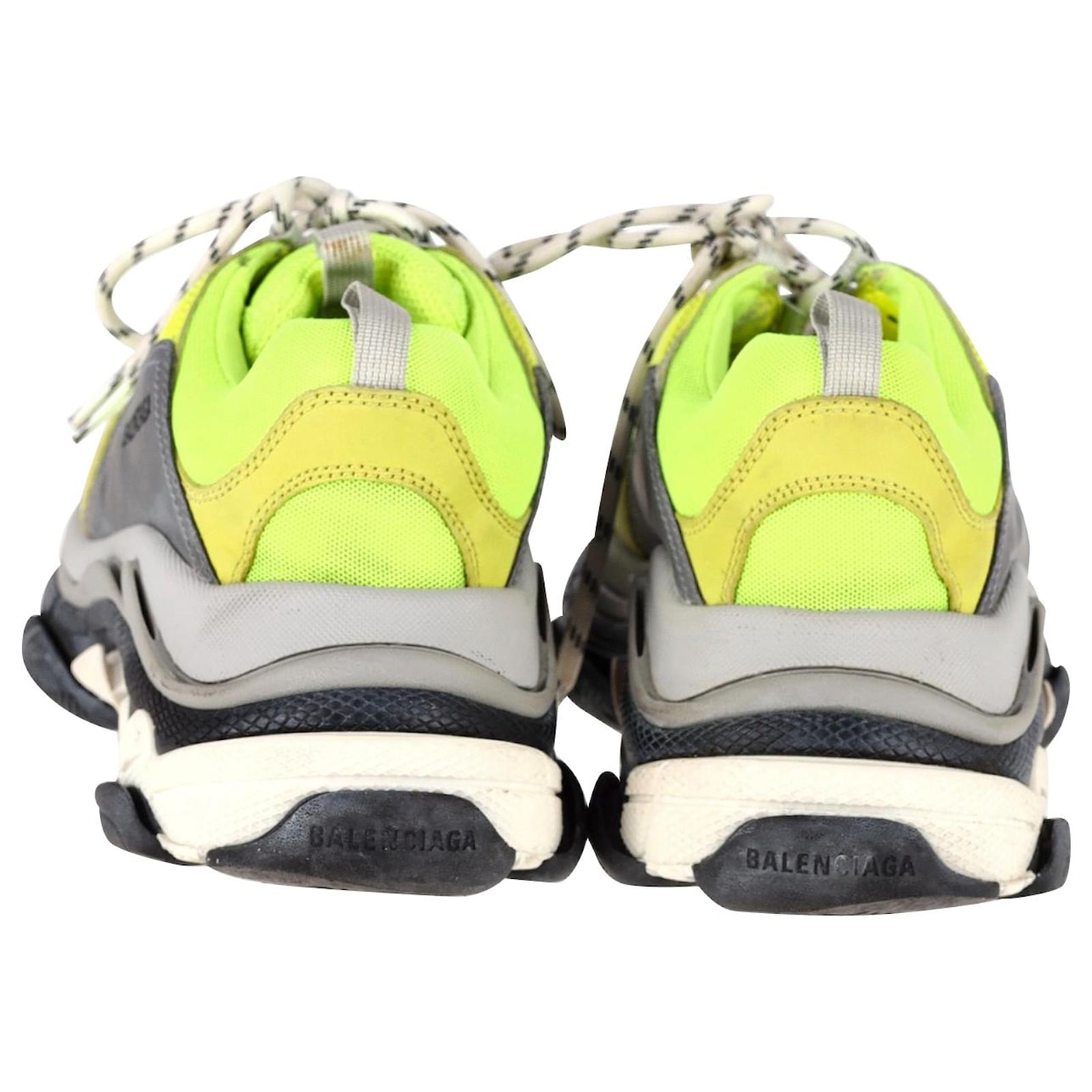 Balenciaga Triple S Sneakers 'Fluorescent Green' 512175W09O47320