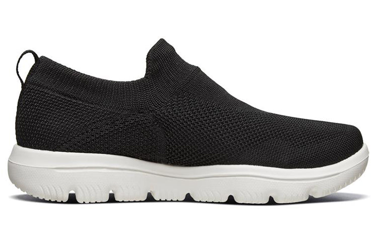 (WMNS) Skechers Go Walk Evolution Ultra Low-Top Black 15725-BLK