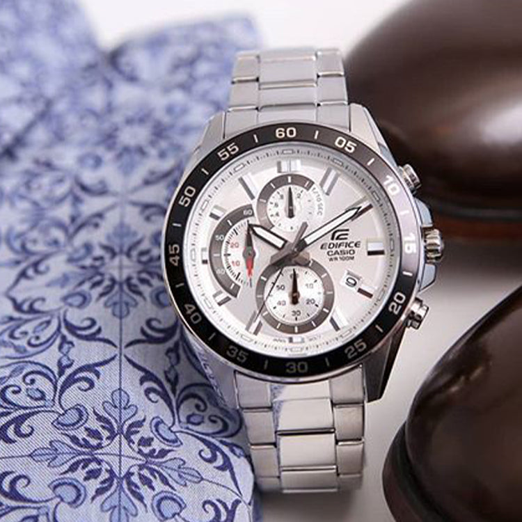 CASIO EDIFICESeries Men'ses Mens Silver Analog EFV-550D-7AV