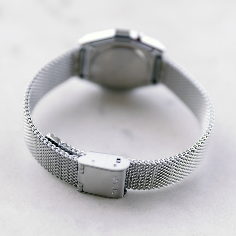 CASIO Quartz Waterproof Unisex Silver Digital LA690WEM-7