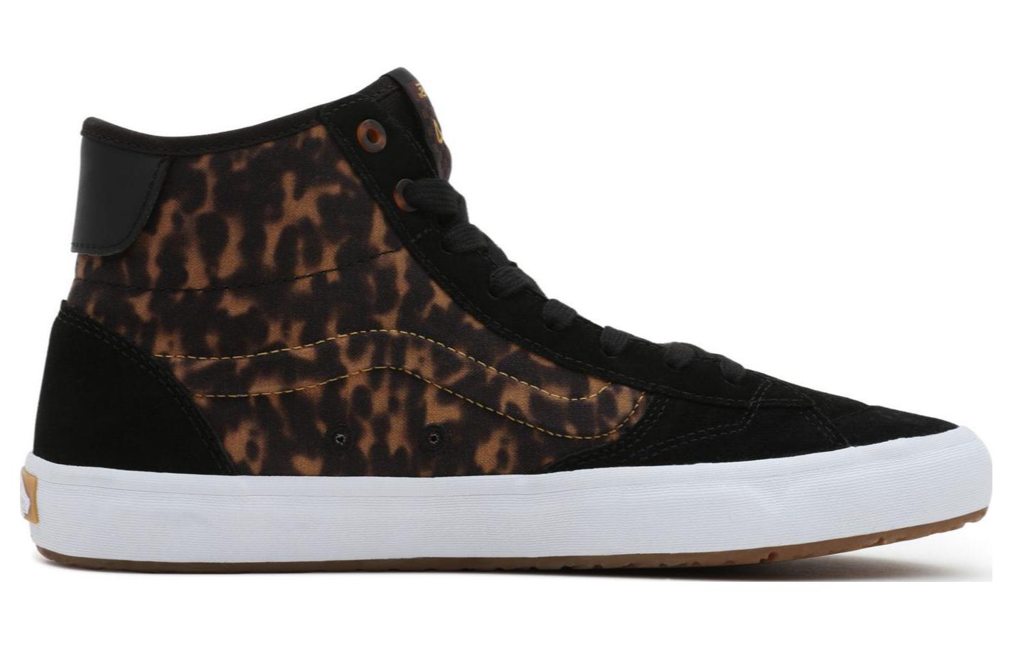 The LIZZIE x Vans VN0A4BX1YI5