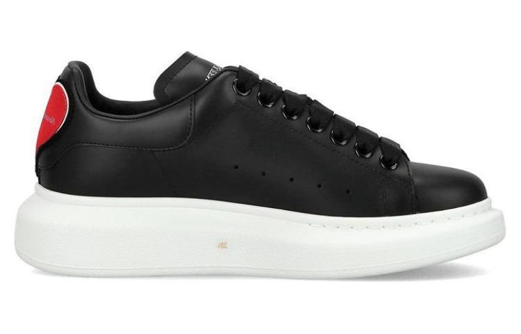 (WMNS) Alexander McQueen Heart Oversized Sneakers 'Black ' 641859WHZ4E1066