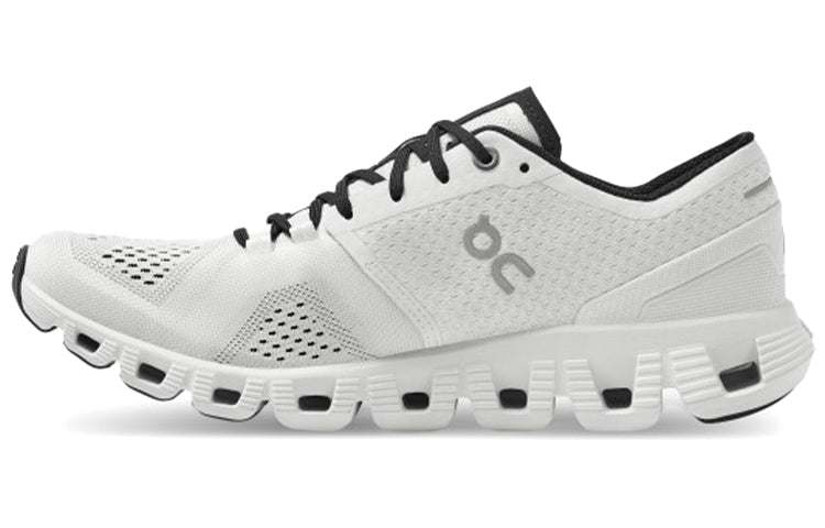 (WMNS) On Running Cloud X 'White Black' 40.99702
