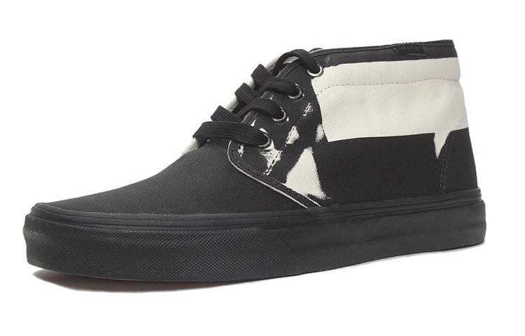 Vans Chukka Shoes Black/White VN000EGTV8P