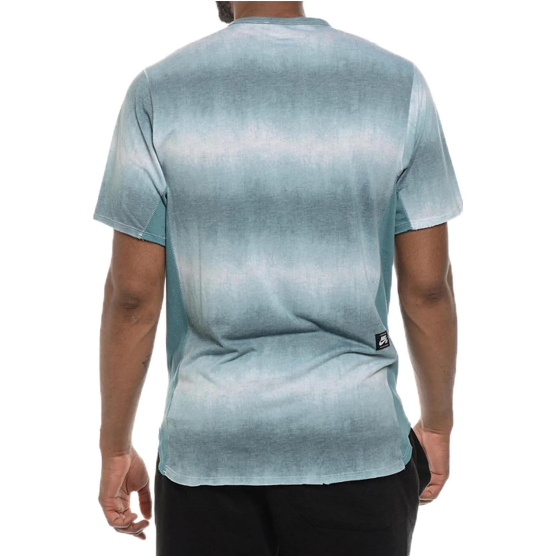 Nike Sb Skyline Dip Fade Pocket T-shirt 'BLUE' 677408-307