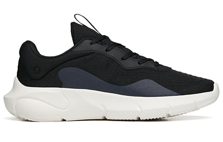 (WMNS) ANTA Linghu Training 'Black White' 122237701-4