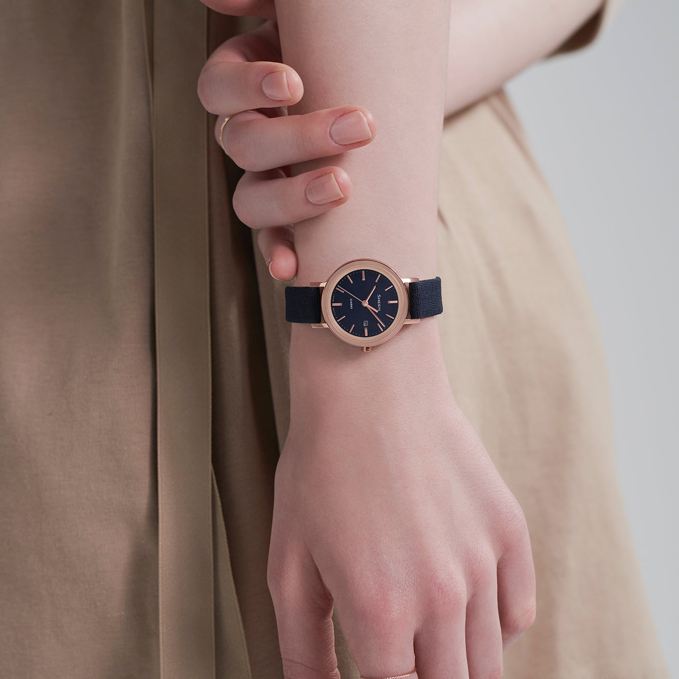 CASIO SHEEN Stylish Simplicity Thin and light Strap Student Watch Analog SHS-D300CGC-2APR