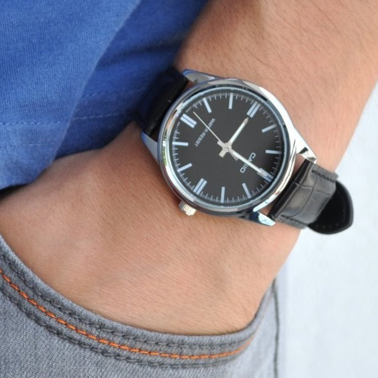 Men's CASIO STANDARD Retro Series Watch Black Dial Mens Black Analog MTP-V005L-1A