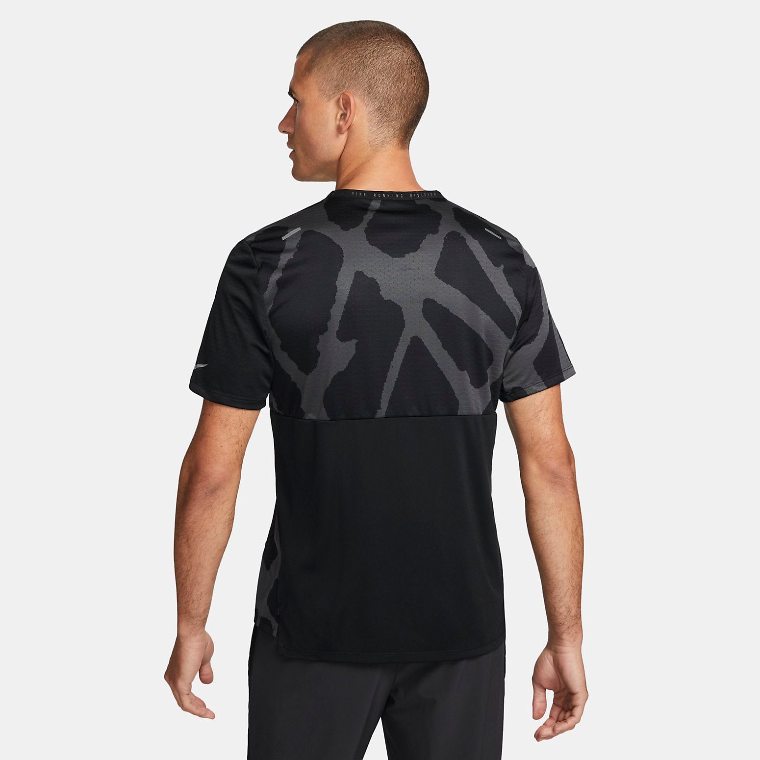 Nike Dri-FIT Run Division Rise 365 T-Shirt 'Black' DQ4757-010