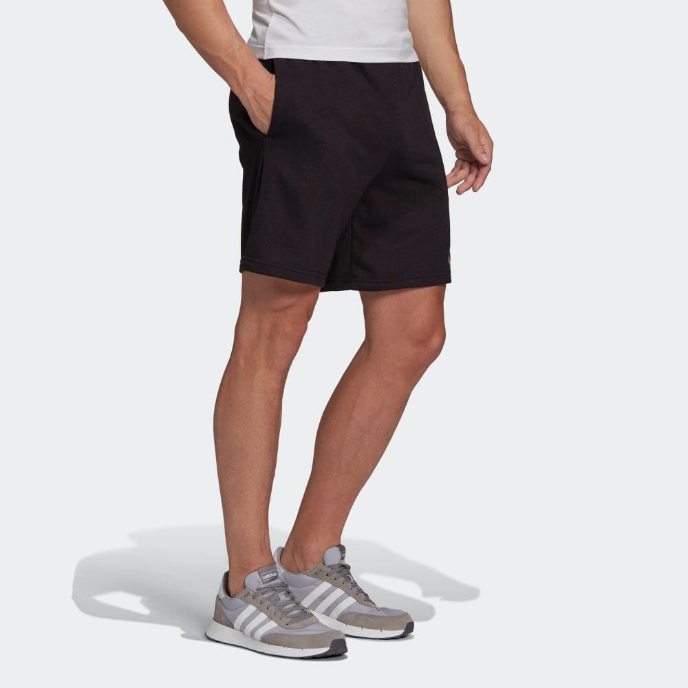 adidas Logo HE4378