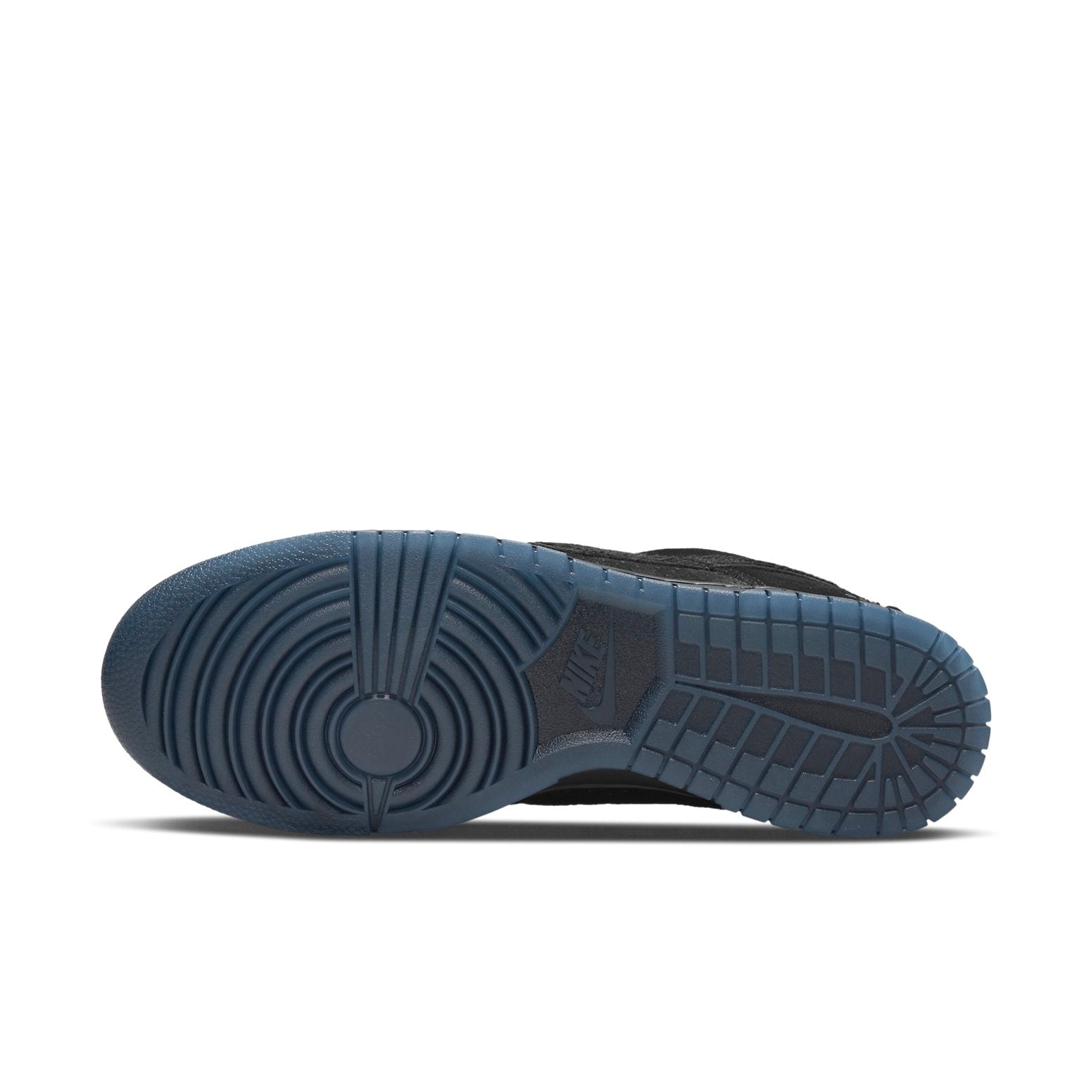 Nike x Undefeated Dunk Low 'Dunk vs AF1' DO9329-001