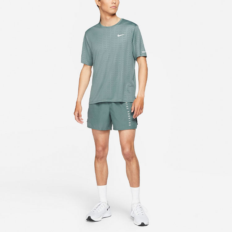 Nike Men s Challenger Run Division Quick-dry Sports Shorts Green DA1311-387