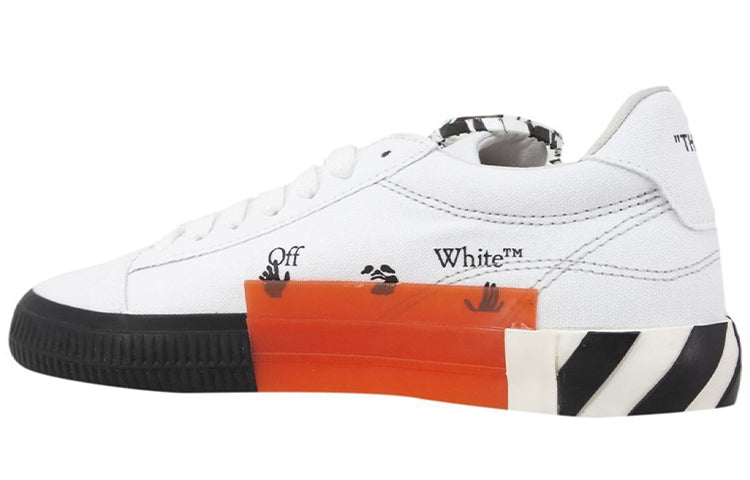 (WMNS) Off-White Low Vulcanized Sneakers Black/White OWIA178S21FAB0010110