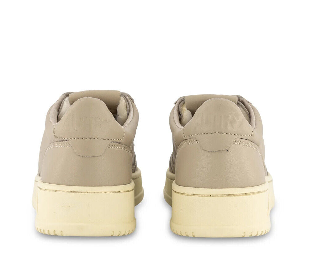 (WMNS) AUTRY Medalist Low Soft Goatskin 'Beige' AULW-GG29