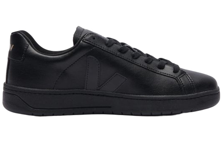 Veja Urca CWL 'Full Black' UC072597