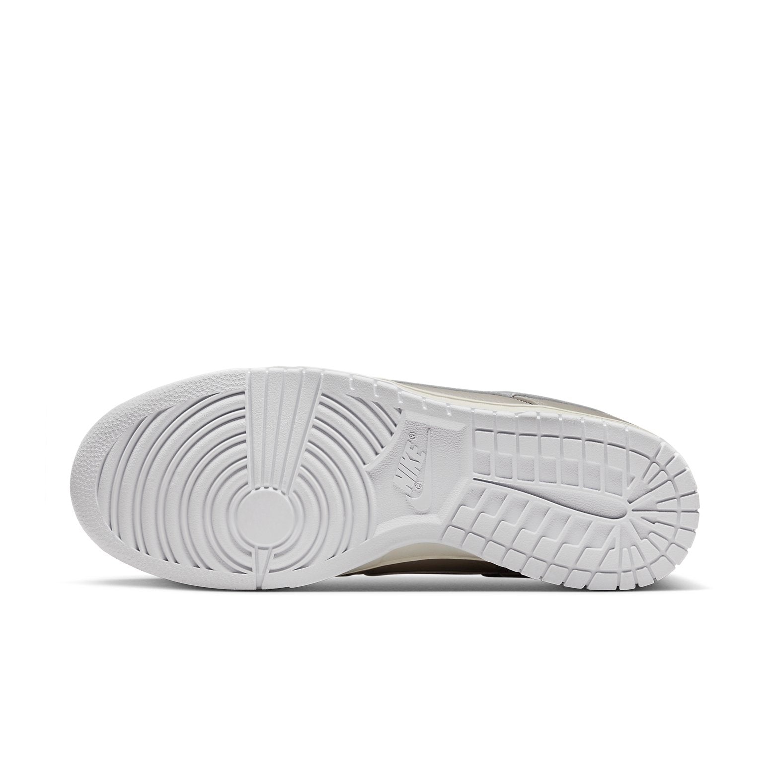 Nike Dunk Low SE 'Metallic Silver' DX3197-095