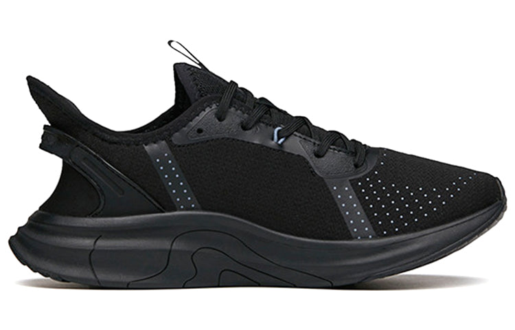 ANTA Running Series Sneakers 'Black White' 112115557-1