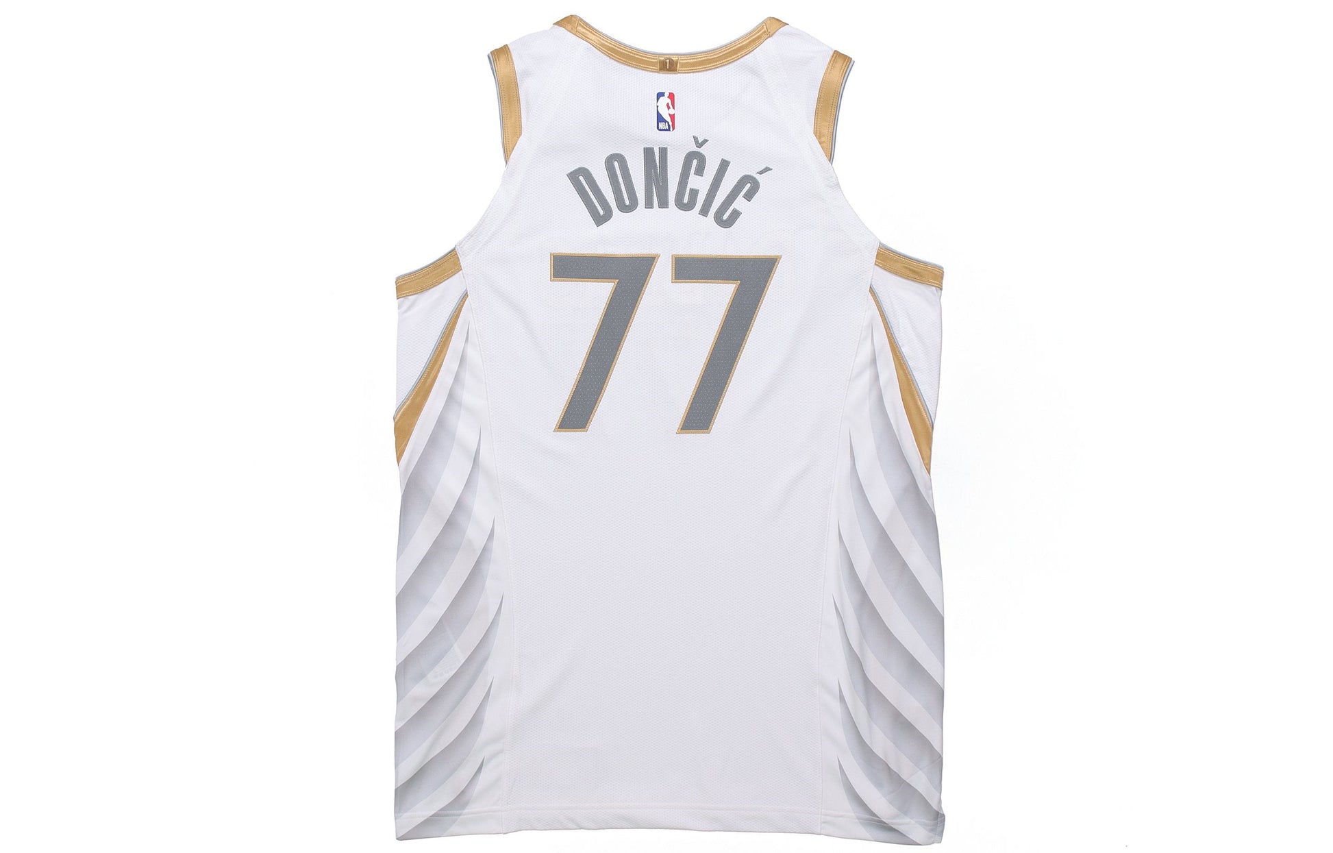 Nike Luka Doncic Dallas Mavericks Jersey White CN1592-104