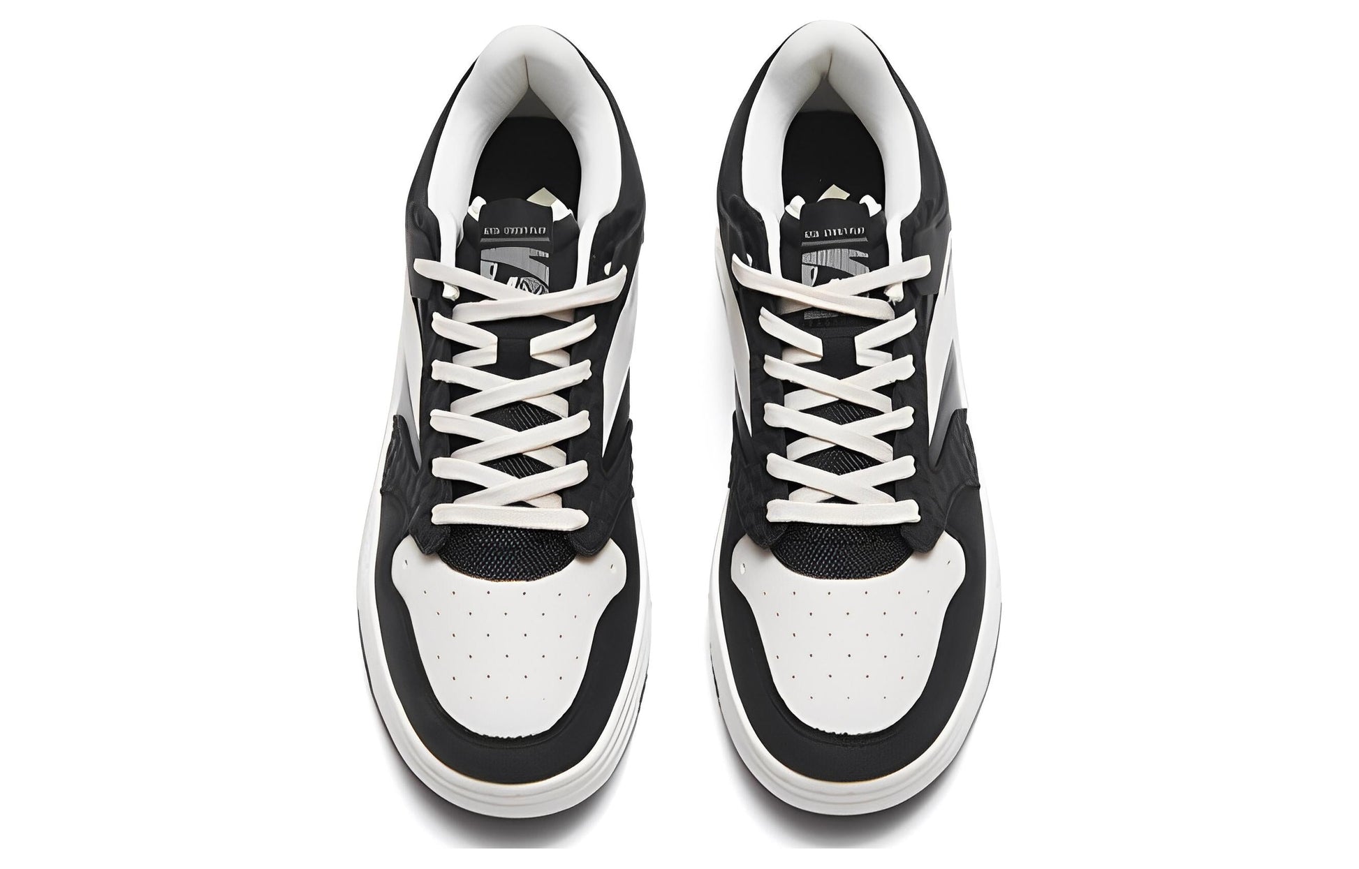 (WMNS) ANTA Street Naughty 'Black White' 122318051-4