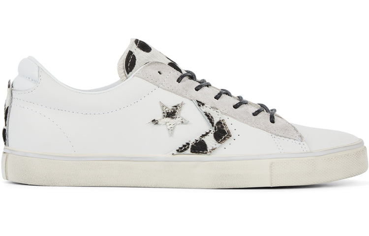 Converse Jungle Fur Pro Leather Low Top logo 166467C