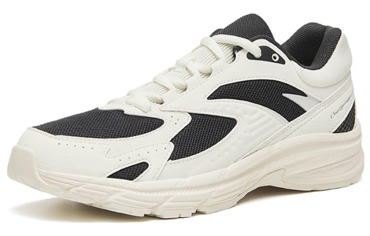 (WMNS) ANTA Low-Top Running Shoes 'Black White' 122245595-1