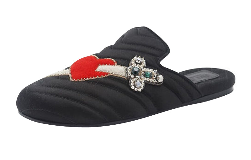 (WMNS) Gucci Quilted Satin Heart Slipper 'Black' 472159-KND30-1000