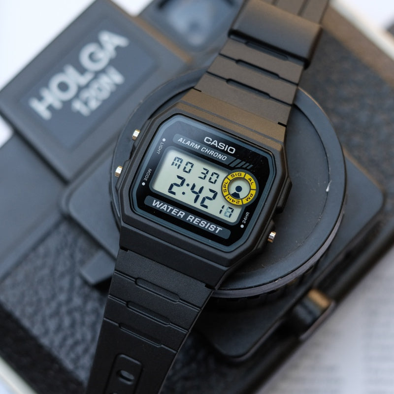 CASIO Quartz Waterproof Sports Mens Black Digital F-94WA-8