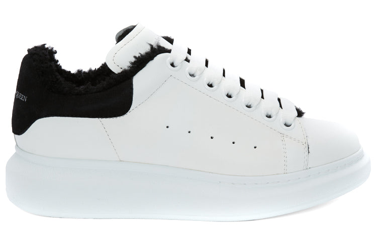 (WMNS) Alexander McQueen Oversized Sneaker 'White Black' 609650WIAFJ9061