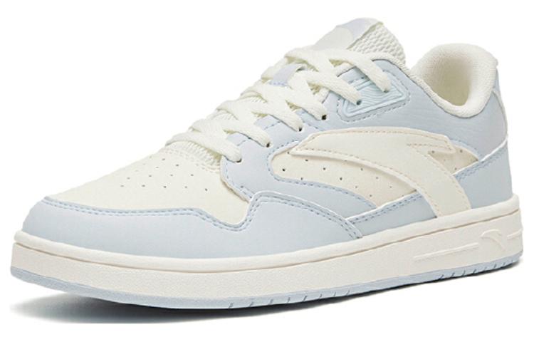 (WMNS) ANTA Street Low 'Blue White' 122258068-3
