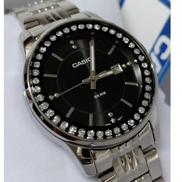 CASIO STANDARDSeries Quartzes Golden/ Black Analog LTP-1358D-1A