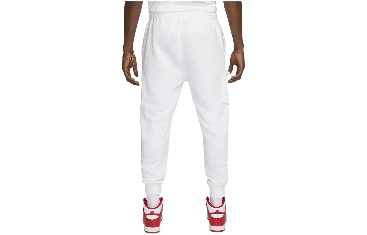 Nike Sportswear Standard Issue Fleece Cargo Pants FN5200-100