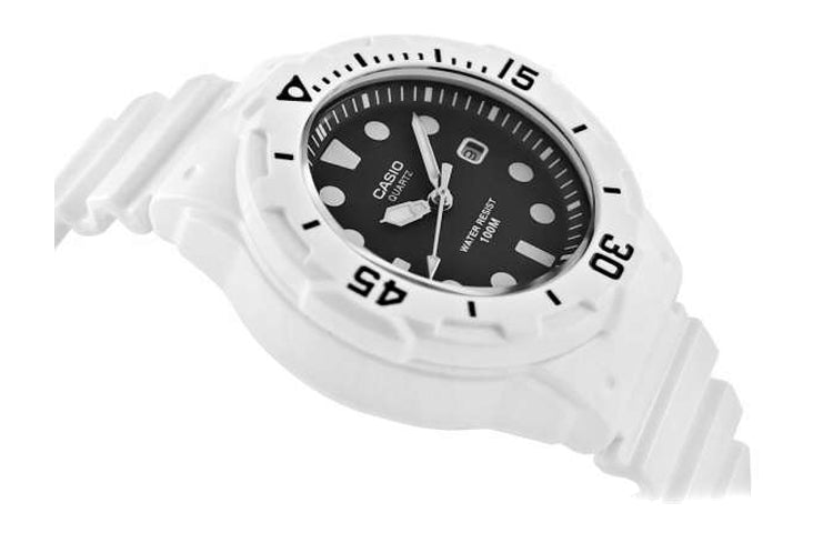 CASIO Waterproof Sports Quartz White Analog LRW-200H-1E
