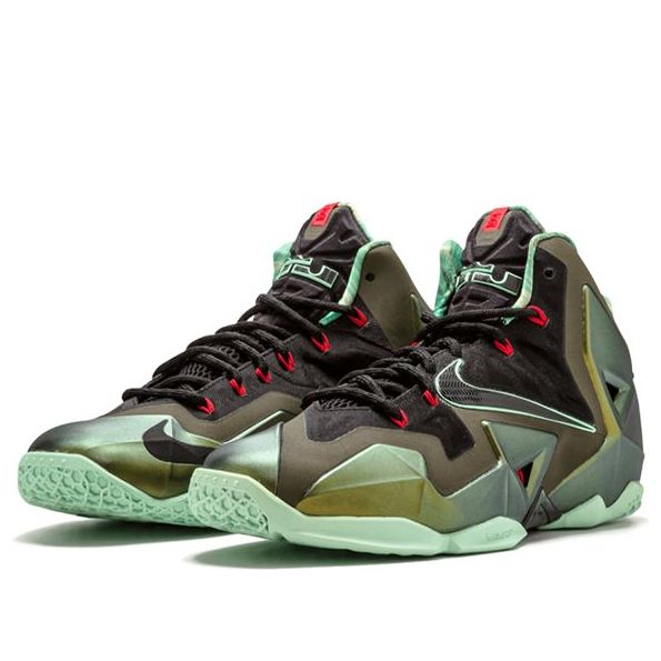 Nike LeBron 11 'King's Pride' 616175-700
