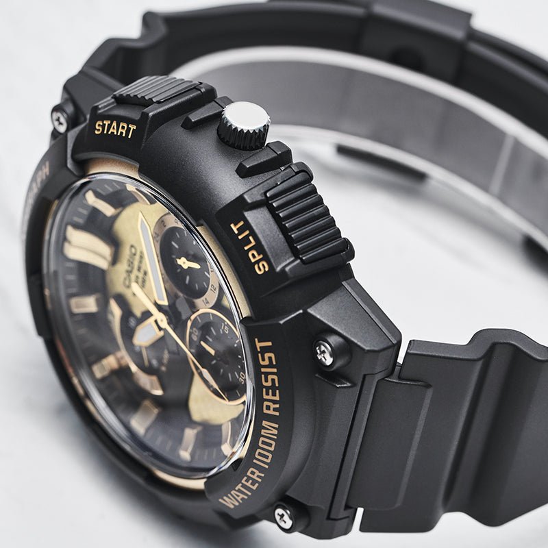 CASIO G-Shock Digital 'Black & White' MCW-200H-9A&BA-110RG-7A