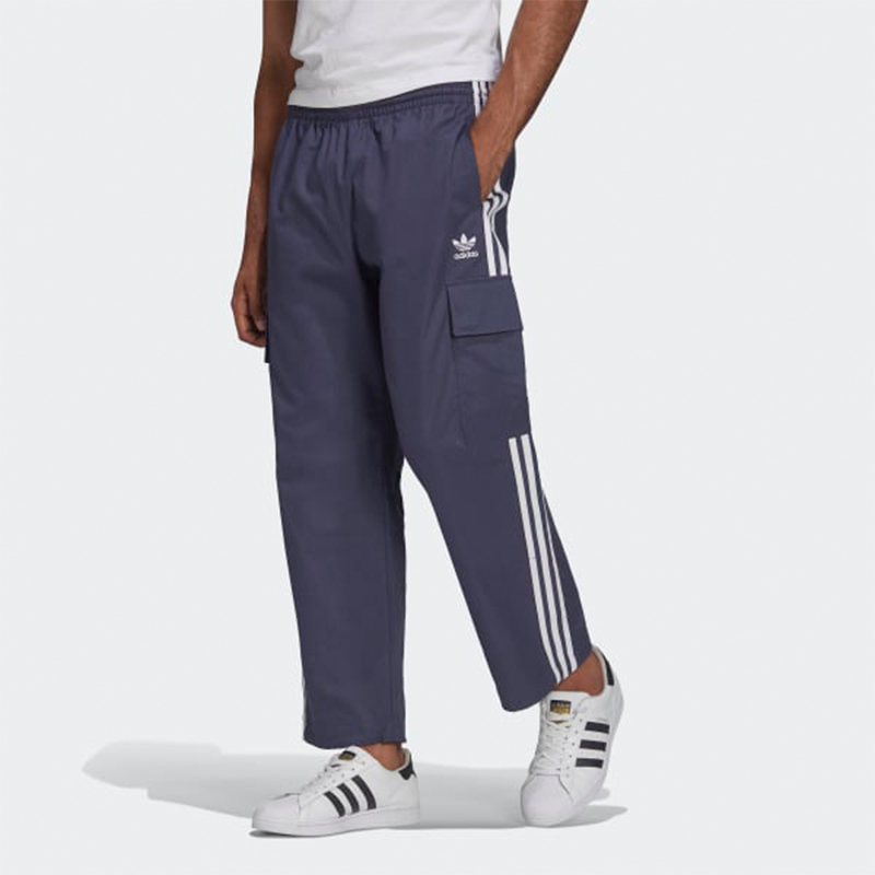 adidas originals Logo HB9473