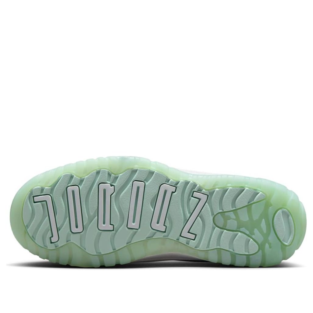 (PS) Air Jordan 11 Retro Low 'Igloo' 580522-103