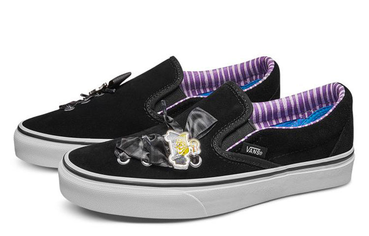 Vans The Nightmare Before Christmas x Classic Slip-On 'Haunted Toys' VN0A4P3BTC5