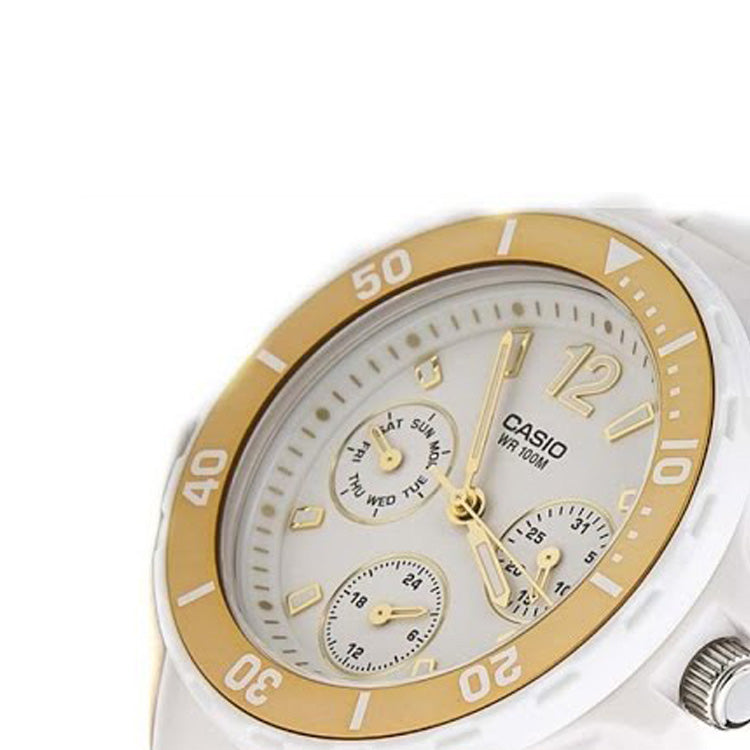 CASIO SATNDARD Series Waterproof Quartz White Sports White Dial White Analog LRW-250H-9A1