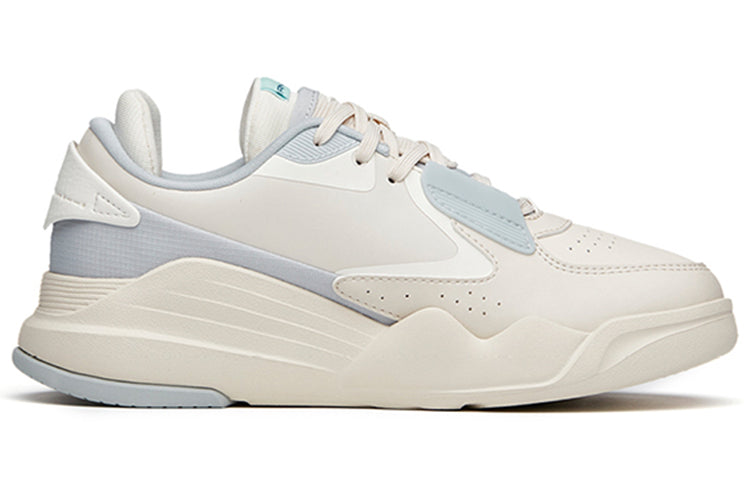 (WMNS) ANTA Life Series Sneakers 'Grey' 122148092R-1