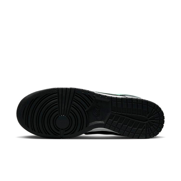 Nike Dunk Low 'Black Green Glow' FB3359-001